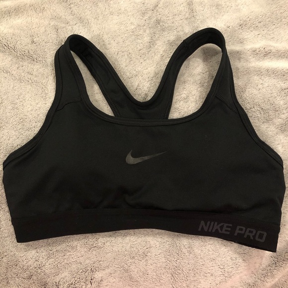 Nike Tops - Nike bra-small